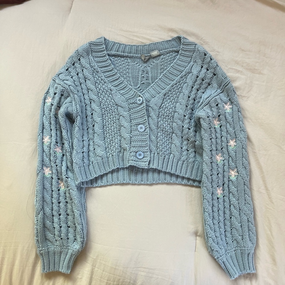 Sky and sparrow Blue and pink floral embroidered Cable Knit Women's Sweater